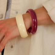 Pulsera gruesa de resina opaca 67 mm - Violet jaspeada x1