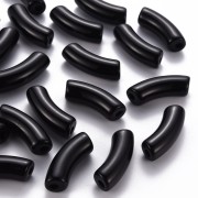 Perlas de tubo curvado de acrílica opaca 35x11 mm - Negro x6|raw }}