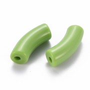 Perlas tubo curvadas 35x11 mm en acrílico opaco - Verde claro x6