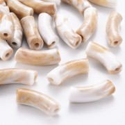 Cuentas tubo curvadas 35x11 mm en acrílico opaco - Blanco jaspeado - Marrón x6