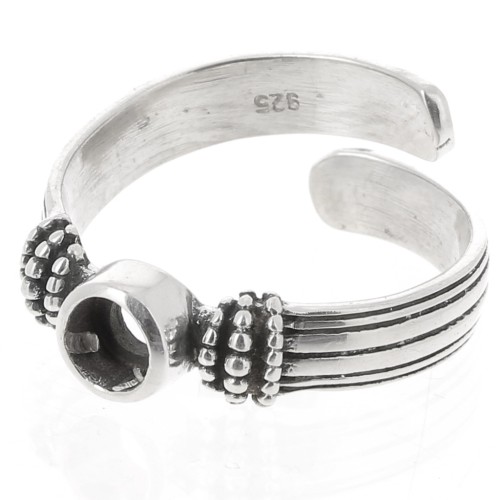 Anillo con cabujón engastado en el fondo plano de 4 mm - Talla 48 a 54 - Plata 925 oxidada x1