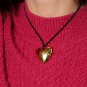 Colgante Corazón Curvo 32 mm - Dorado x1