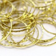 Anillas para montar y tejido redondas trabajadas 20 mm - Latón bruto x50