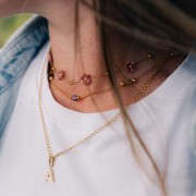 Dije letra alfabeto 13 mm &óxidos de circonio - T - Acero inoxidable 316L Doradox1