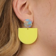 Colgante media luna en acrílico opaco 29x33 mm - Amarillo fluorescente x1