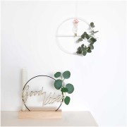 Círculo de metal desnudo con cruz 25 cm - atrapasueños y suspensión - Negro mate