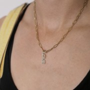 Colgante de amor con óxidos de circonio 26x7 mm - Acero inoxidable 316L chapado en Dorado x1