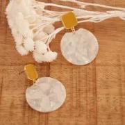 Colgante redondo recortado 35x36,5 mm - Carey Fucsia - Azul - Camel x1