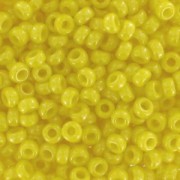 Rocalla Miyuki 11/0 422 - Opaque Yellow Luster x8g|raw }}