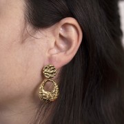 Pendientes redondos martillados de 14 mm - Acero inoxidable dorado 304L x2