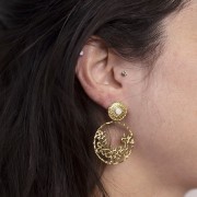 Pendientes redondos con textura 14 mm - cabujón de nácar - acero inoxidable dorado 304L x2