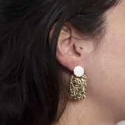 Pendientes redondos de 13mm y resina epoxi - Acero inoxidable chapado en oro 304L - Blanco x2