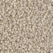Miyuki Delica 11/0 DB0261-1 - Opaco Linen Luster x8 g