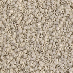 Miyuki Delica 11/0 DB0261-1 - Opaco Linen Luster x8 g