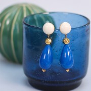 Cuenta de resina opaca pera 30x16 mm - Azul real jaspeado x1