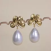 Cuenta de papel maché en forma de pera 33x22 mm - Blanco nacarado x1