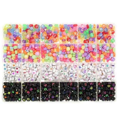 Juego de 1345 cuentas con letras del alfabeto y corazón de 7 mm - Multicolor