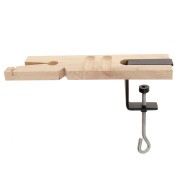 Taco de madera precortado en forma de V de 22,5x6 cm con mordaza de acero x1