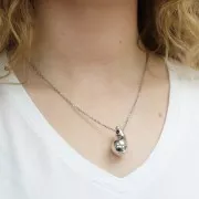 Colgante acrílico gota redonda 31x17 mm - Plata x1