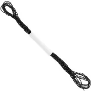 Hilo metalizado - Petite Facets Kreinik para bordar 0,9 mm Negro (005) x2,5m