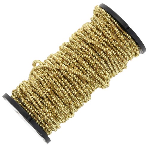 Hilo metalizado Facetas Pequeñas Kreinik para bordar 1,3 mm Gold (002) x2,5m