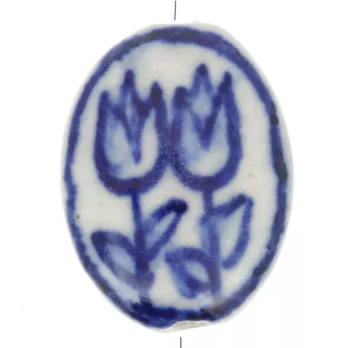 Cuenta ovalada plana de cerámica motivo flor 21x16,5 mm - Blanca - Azul marino x1