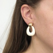 Colgante gota calado de resina opaca 28x25 mm - Rosa Nude x1