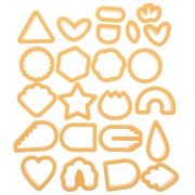 Set de 24 cortapastas de plástico polímero - Geométricos - Flores - Corazones|raw }}