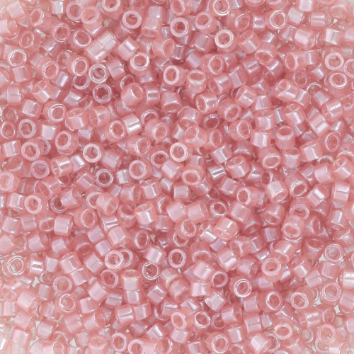 Miyuki Delica 11/0 DB1481-1 - Transparente con brillo salmón x8 g