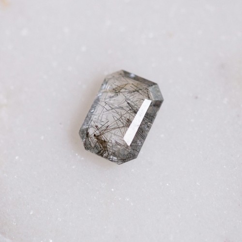 Cuarzo turmalina rectángulo 10.3x7.1 mm - 1.95 cts
