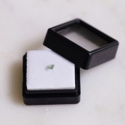 Zafiro trillón 4 mm - 0,35 cts