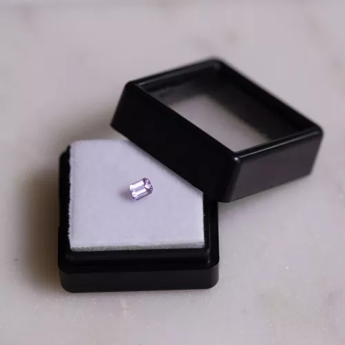 Zafiro rectangular 4,1x3,1 mm - 0,35 cts