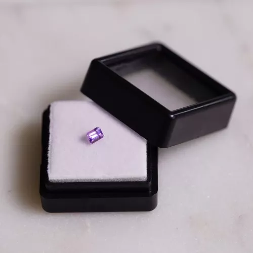 Zafiro rectangular 4x3 mm - 0.30 cts