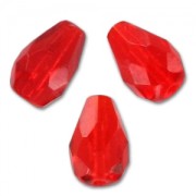 Cuentas en forma de pera facetadas de 10 x 7 mm - Light Siam x20
