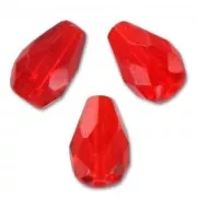 Cuentas en forma de pera facetadas de 10 x 7 mm - Light Siam x20
