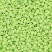 Cuentas de Rocalla Preciosa 11/0 de 2 mm - Solgel - Verde claro 3, teñidas en blanco tiza, 20 g