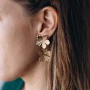 Colgante flor 26 mm - Dorado con oro fino x1