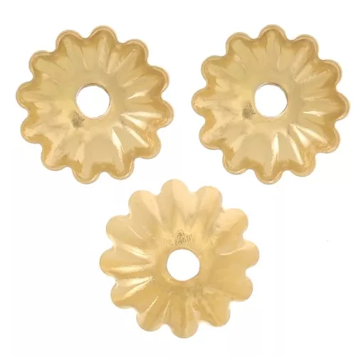Dijes con flores trabajadas 5,5 mm - Acero inoxidable 304L Dorado x8