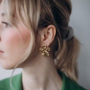 Pendientes flor martillada 27x29 mm - Acero inoxidable 304L Dorado x2