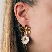 Colgante flor 22 mm con resina epoxi - Acero inoxidable 304L Dorado - Rosa x1