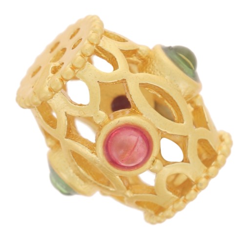 Cuenta con forma tubo calada trabajada de 9x7mm con piedras preciosas de imitación - Dorada con oro fino