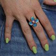 Anillo flor 23x21 mm con resina epoxi - Acero inoxidable 304L Dorado - Perla azul x1