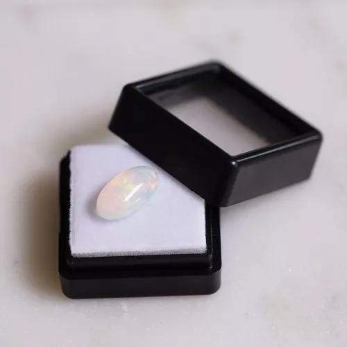 Ópalo ovalado etíope 13,5x7,7 mm - 2,4 cts
