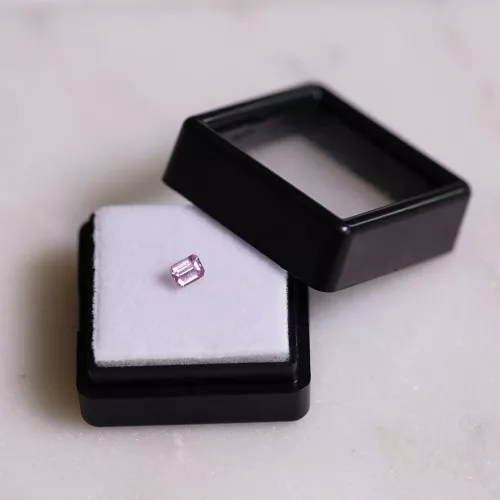 Zafiro rectangular 4,1x3,1 mm - 0,26 cts
