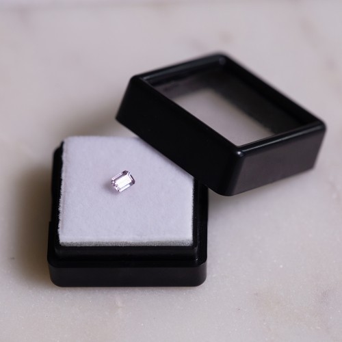 Zafiro rectangular 4,1x3 mm - 0,30 cts