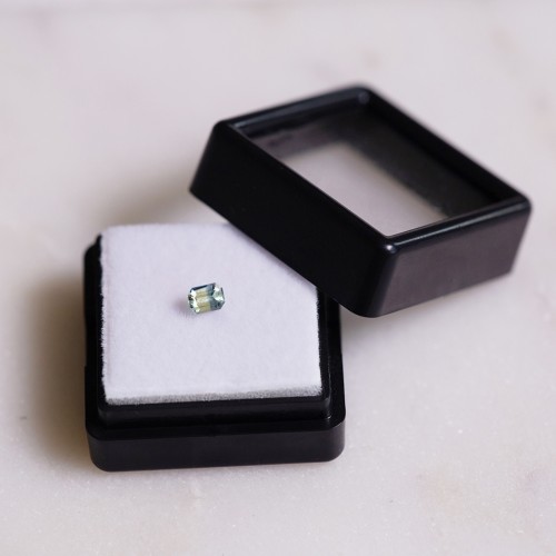 Zafiro bicolor rectangular 4,05x3 mm - 0,30 cts