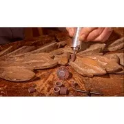 Motor suspendido DREMEL® Fortiflex (9100-21) y 21 accesorios