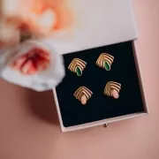 Pendientes vintage 18x18,5 mm con resina epoxi - Dorado con oro fino - Verde x2