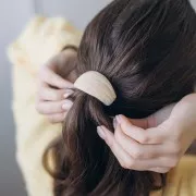 Accesorio para el pelo - para coletero elástico - 52x28 mm en resina - Marfil jaspeado