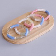 Cuentas tubulares curvadas de acrílico opaco 32x8 mm - Azul celeste x6